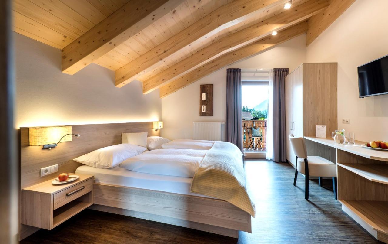 Hotel Gasthaus Post Campo di Trens Exteriör bild